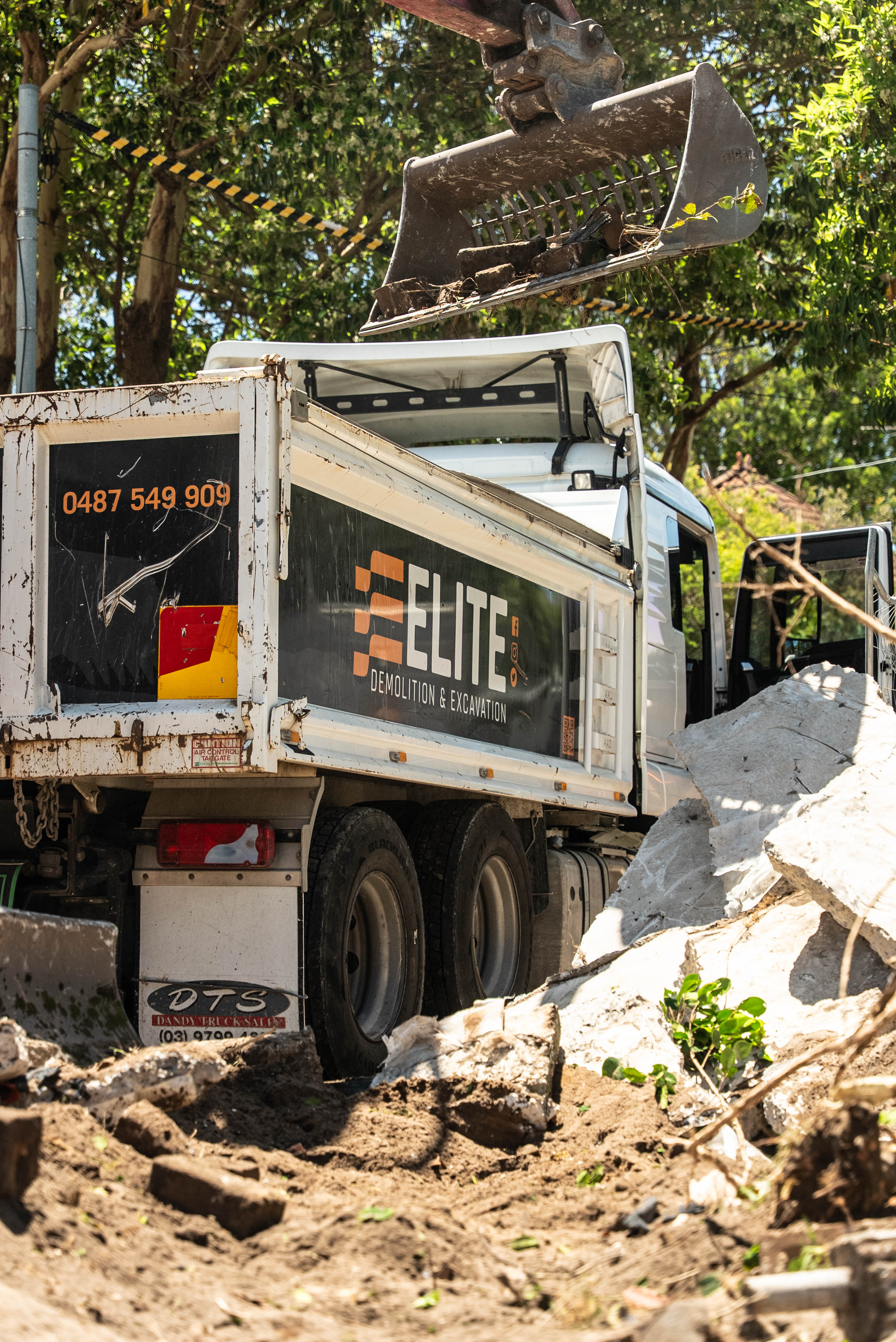 Bondi - Ocean Street demolition project image 12 by Elite Demolition Sydney