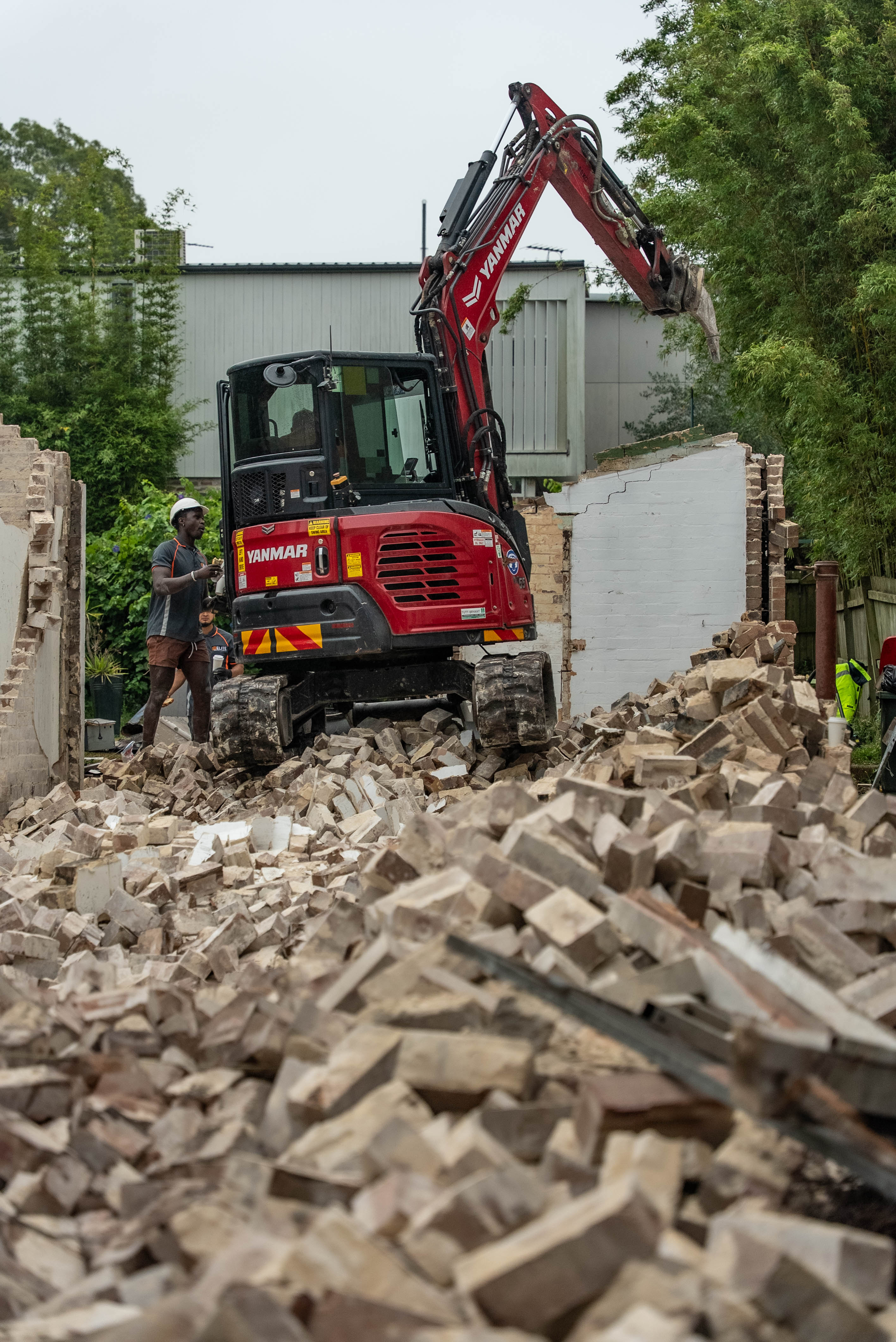 Bondi - Ocean Street demolition project image 10 by Elite Demolition Sydney